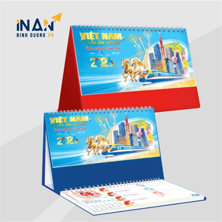 Mẫu Lịch Tết Để Bàn 2026 – Chủ Đề Việt Nam Vươn Tầm Cao Mới